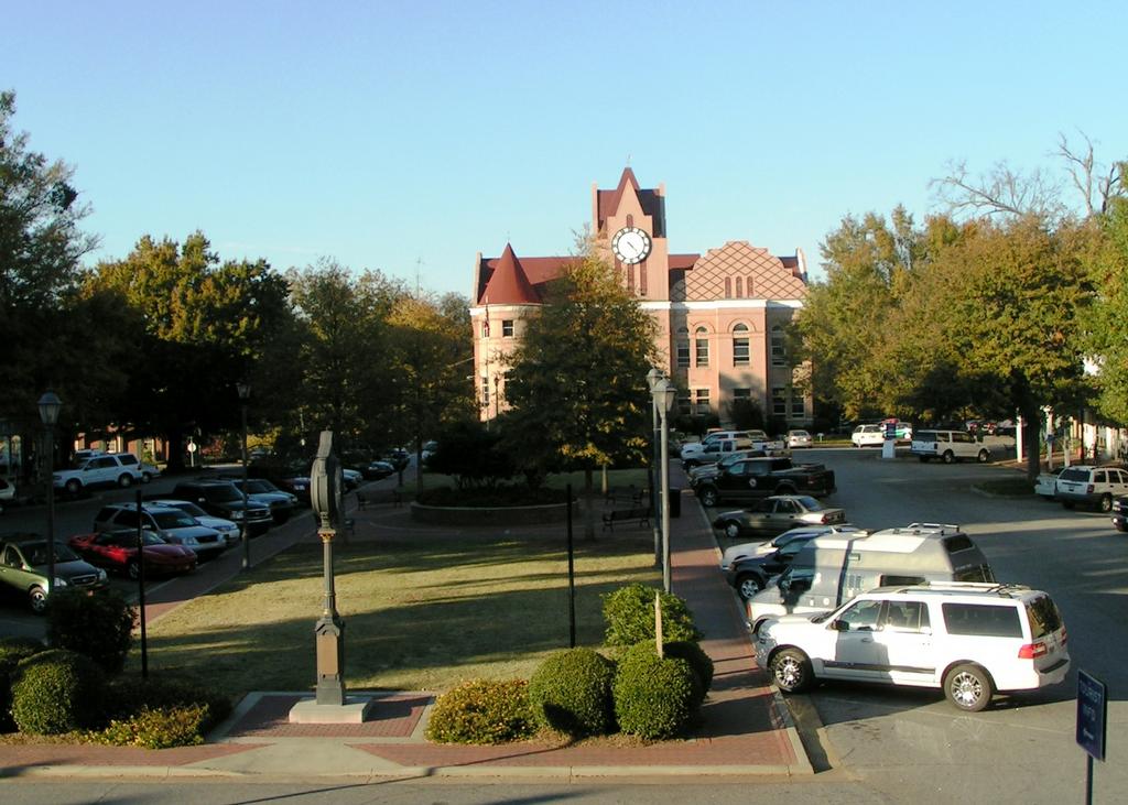 Town Square & Court House c1904 2 WashingtonGA from City of Washington in Washington